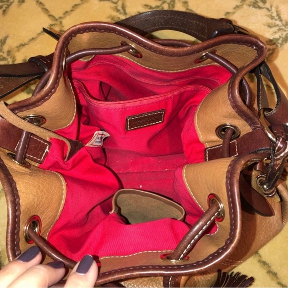 💯 Authentic Dooney & Bourke Bucket Bag - Picture 4 of 10